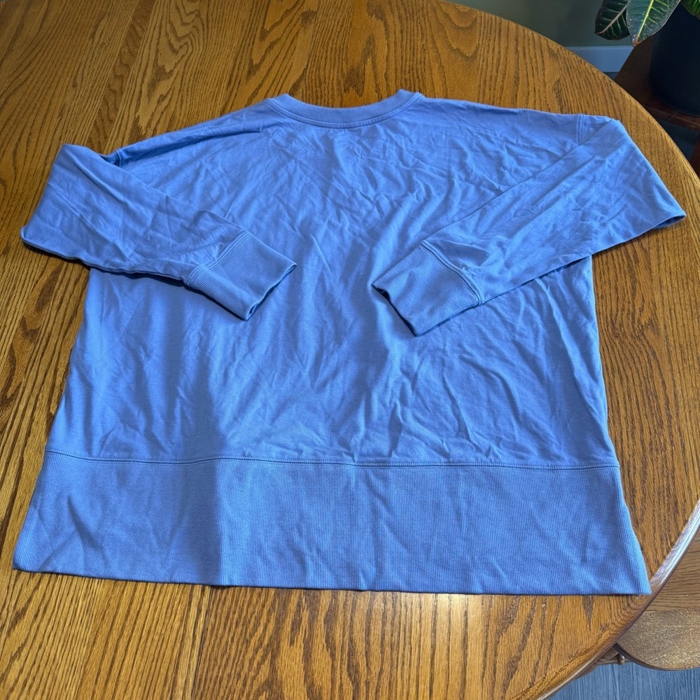 Eileen Fisher Long Sleeve Shirt 
Size Medium 
92% Organic Cotton
Smoke free home - Picture 5 of 5